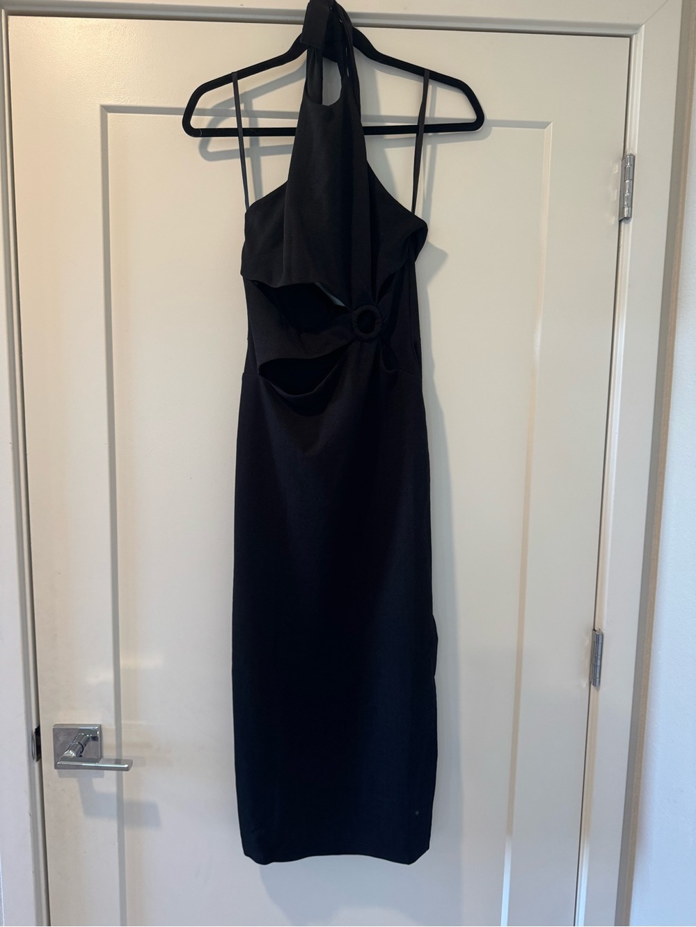 Elegant Black One-Shoulder Midi Dress with Cutout Ring Detail
